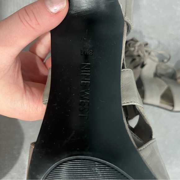 Nine West Tan Strappy Heeled Sandals 8.5 - Picture 5 of 7